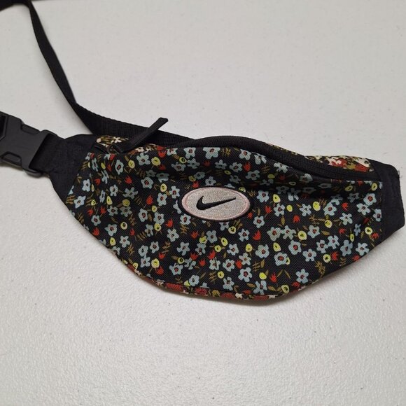 Nike Heritage Belt‎ Bag Fanny Ack Waist Floral Poppy Travel Small Discreet Vacay - Picture 7 of 7